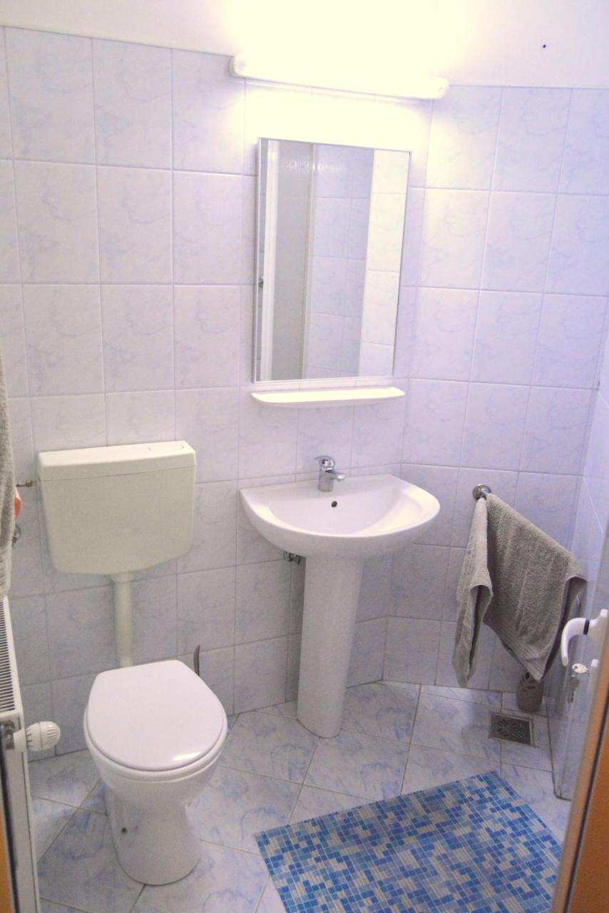 Kollege Hostel Κλουζ-Ναπόκα Εξωτερικό φωτογραφία