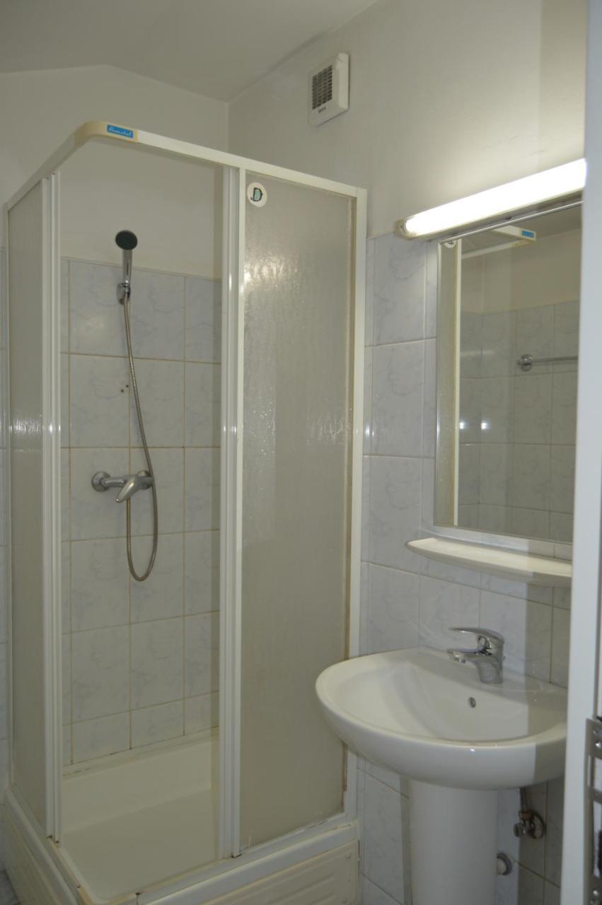 Kollege Hostel Κλουζ-Ναπόκα Εξωτερικό φωτογραφία