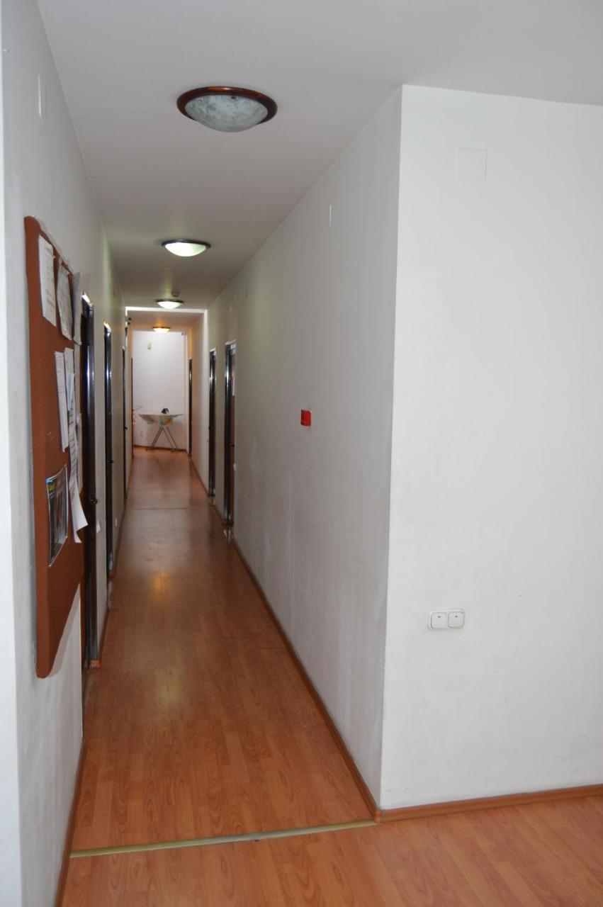 Kollege Hostel Κλουζ-Ναπόκα Εξωτερικό φωτογραφία