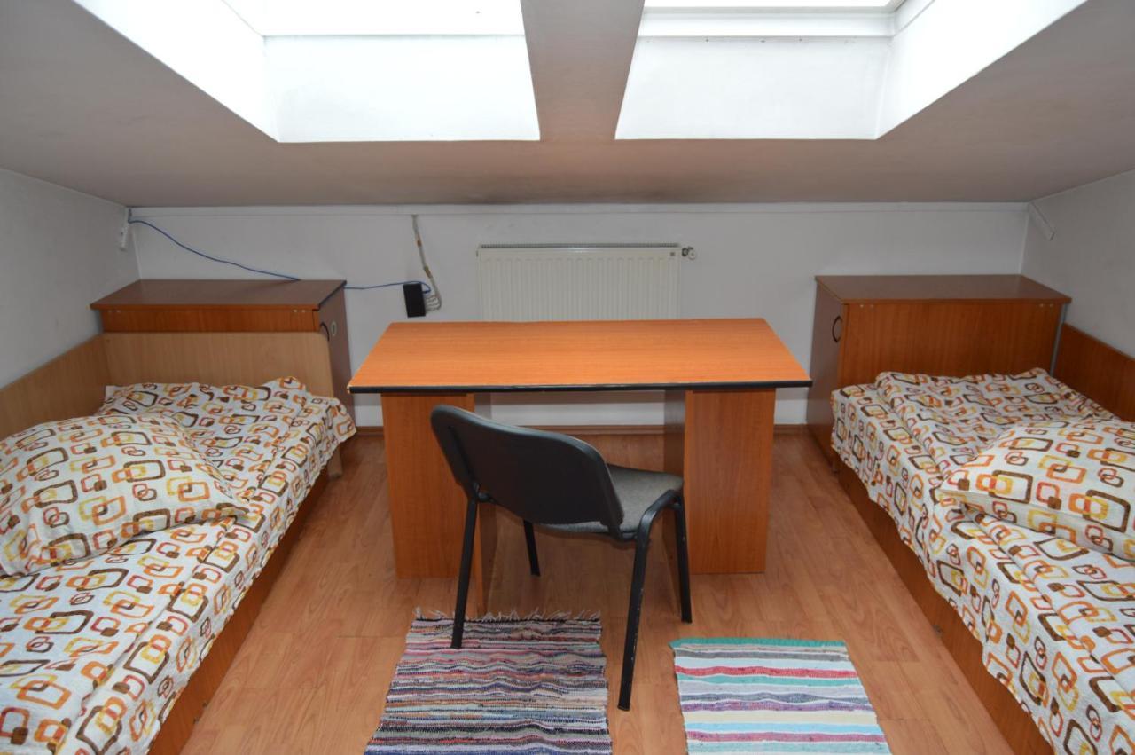Kollege Hostel Κλουζ-Ναπόκα Εξωτερικό φωτογραφία